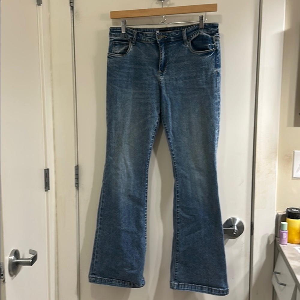 Kut from the Kloth Stella Flare Size 14 jeans